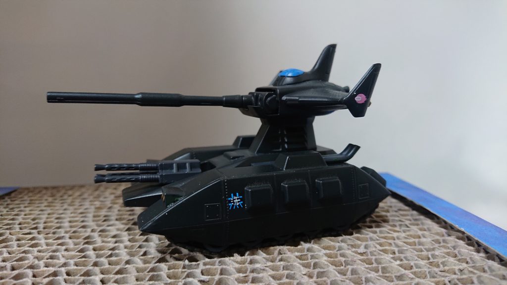 簡単塗装して、知り合いにもらったデカールを貼っただけのなんの工夫もない自己満です。