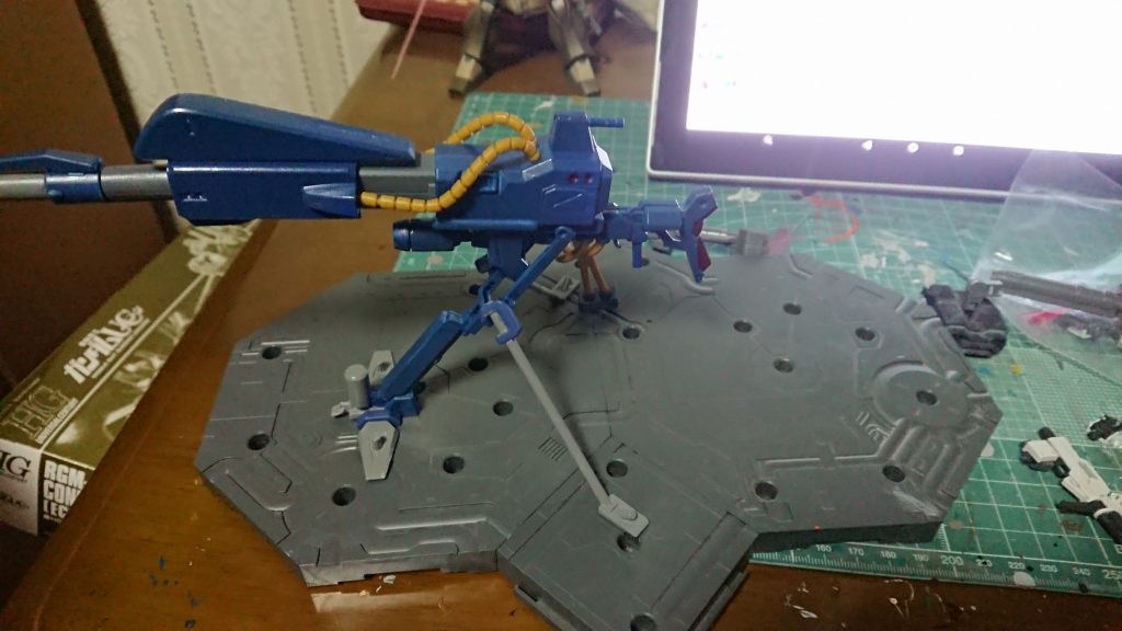 フライングベースを繋げてネェルアーガマ甲板を模したディスプレイベースを制作