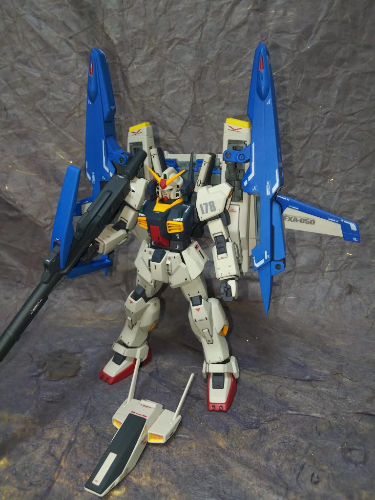 スーパーガンダム
    +