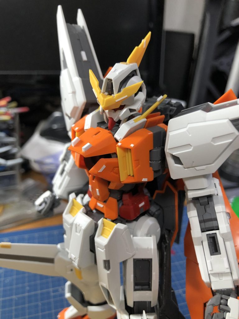 適当ーな感じにディテール追加