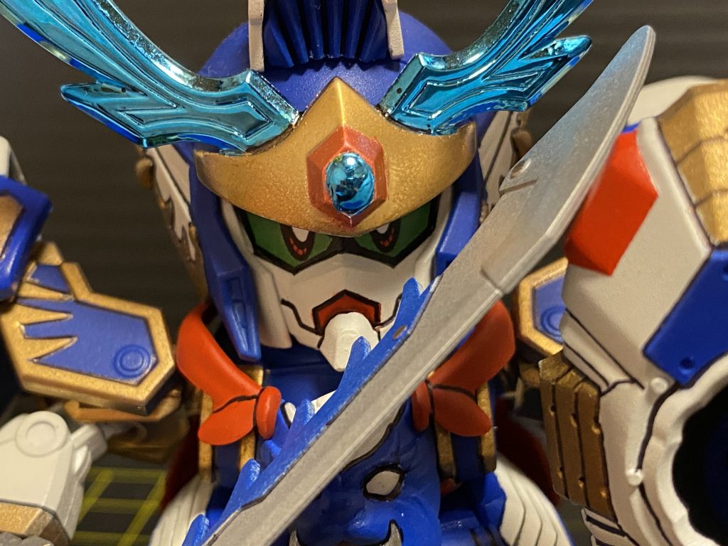 目は、何十パターンか作ってみて、これに落ちつきました。