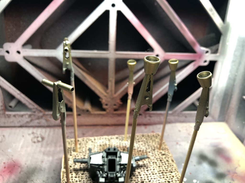 バーニア、シリンダーはゴールド塗装下に見えてるダクト内部はシルバーで筆塗り
    +