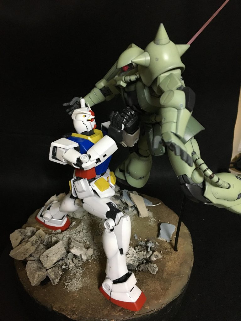 MGガンダムとザクⅡのジオラマ–4枚目/制作者：ogagaga
