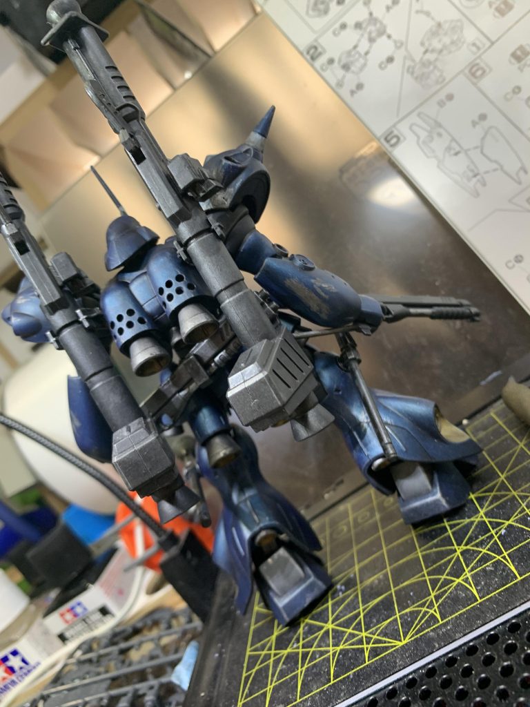 ウェザリング後に艶消しスプレーで完成