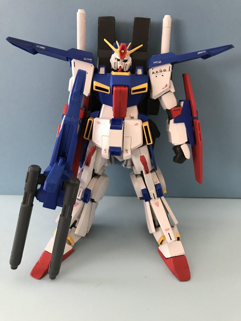 フルアーマーパーツは磁石接続にして脱着可能にしています。腕のバインダーシールドも磁石接続にして、Z Zガンダムに簡単にZ Zガンダムに戻せるようにしてます。 そして 