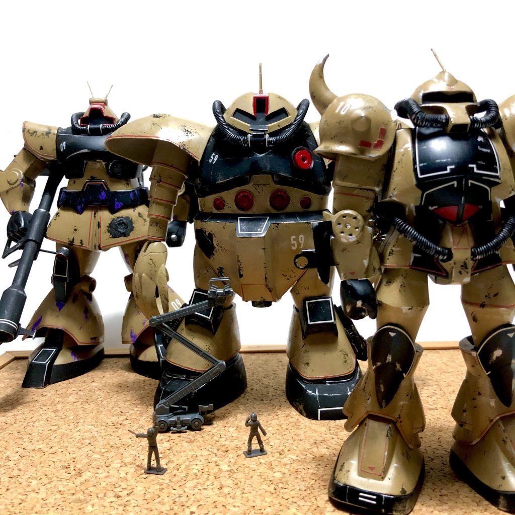 「オデッサの戦いに敗れたジオン軍はヨーロッパから撤退。地中海対岸のアフリカまで戦線を後退せざるを得ない状況へと陥っていた。アフリカ戦線での再起を狙うジオン軍は各個ゲリラ戦での作戦を展開。しかし連邦とジオンとの兵力差は20対1。今勝ち目の無い灼熱の戦いが始まる。」(妄想)
+