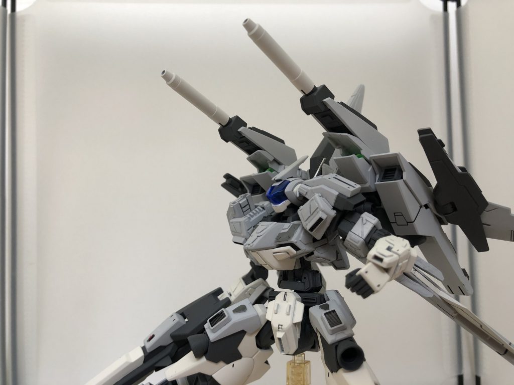 ウイングバインダーには大型ドッズキャノン×2。お気に入りポイントの一つ