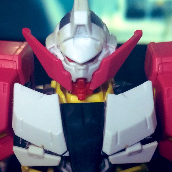 ターンAGEなのに顔AGE1まんまやんけ、ガンダムフレームなのに露骨にガンダム顔、悪魔顔じゃない、ターンエーの名を冠しておきながら髭がない、などの個人的な不満を解消するために頭を更新しました    +                                