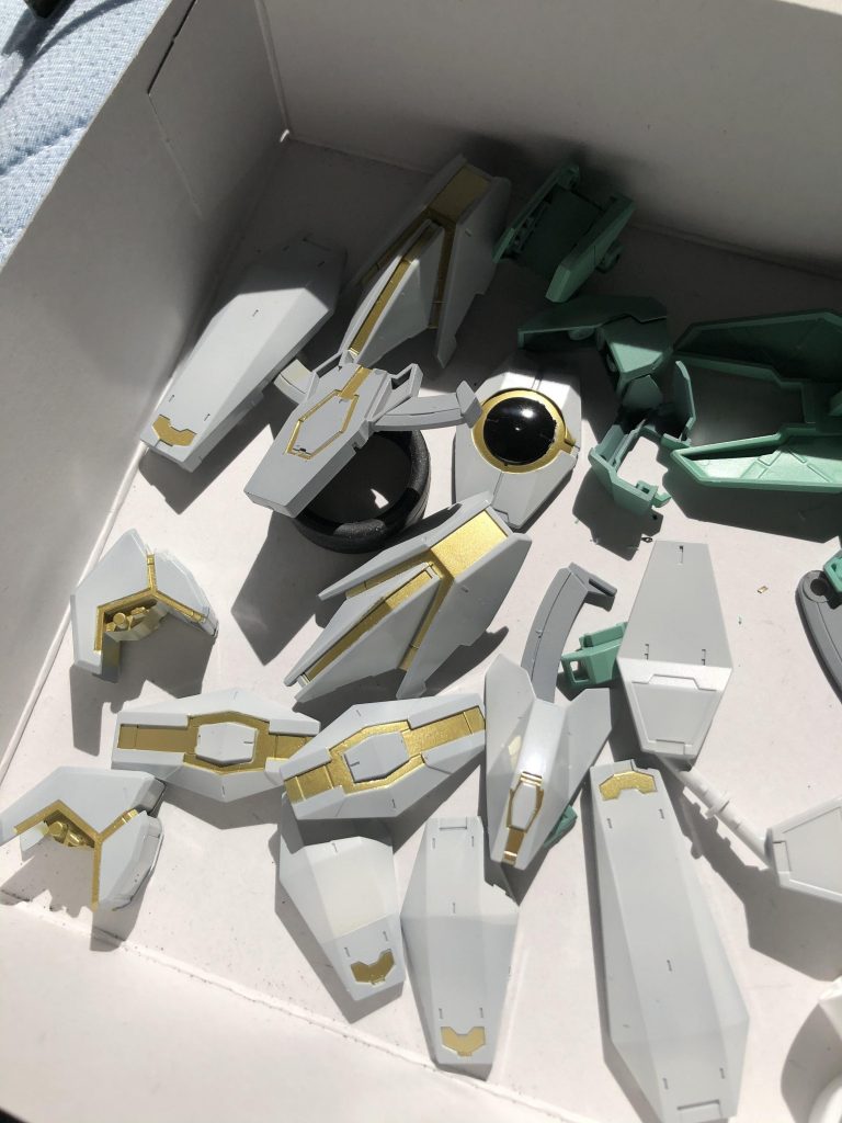 今回マスキングがめちゃくちゃ綺麗にできたので良かったです！

その他の画像はストーリーの方に載せてますので塗装前やデカール貼る前の画像はぜひそちらを見て見てください！






そして……！