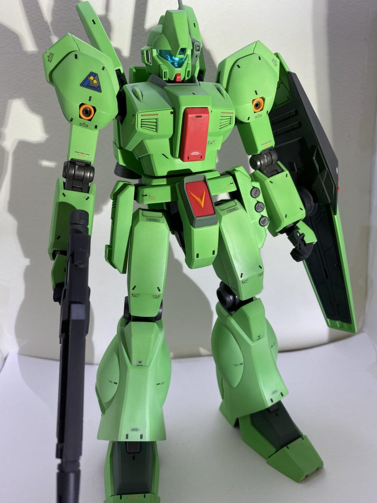 エアブラシを初めて1年ですが、初MGに挑戦しました❗️