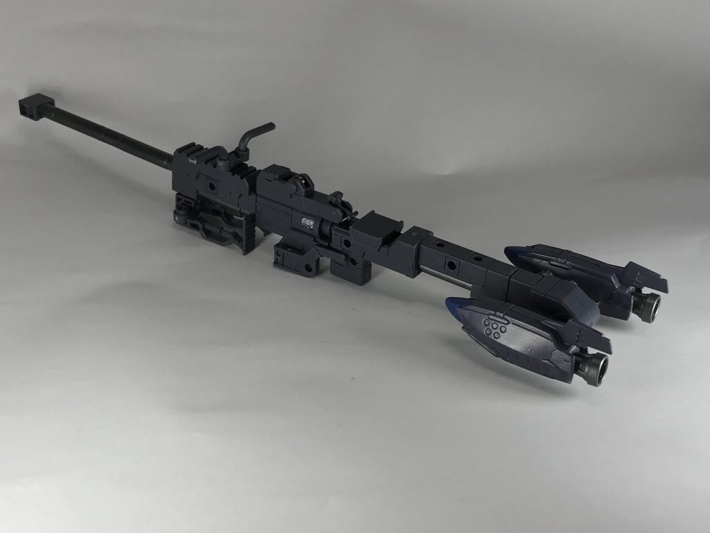 推進装置はある程度フレキシブルに可動し、直線速度だけでなくある程度の運動性も確保されている。
また、独立したジェネレータも内蔵されている為ジャガーノート本体の燃費向上に一役買っている。