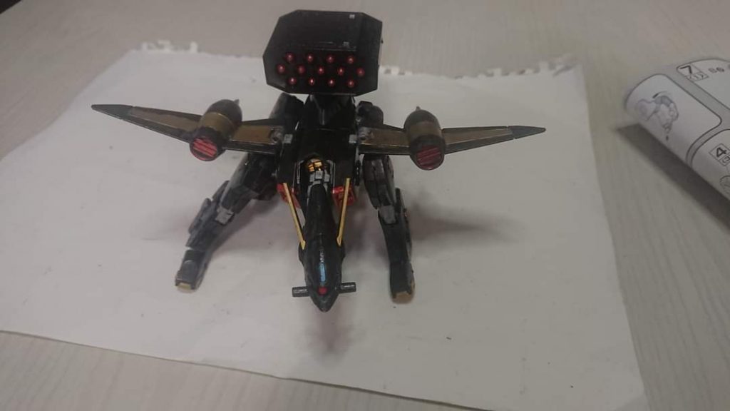 400mm13連装大型ミサイルポッド装備 