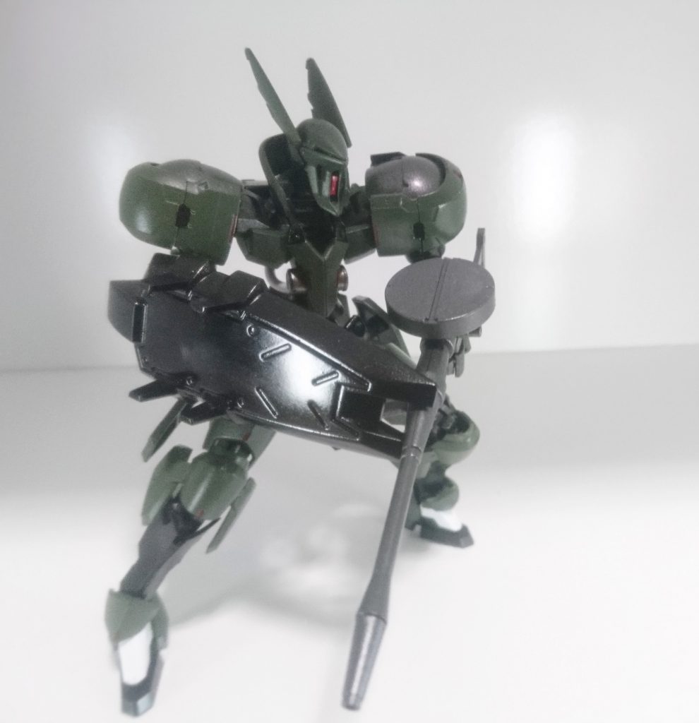 ポーズは、こんな感じかな。
    +