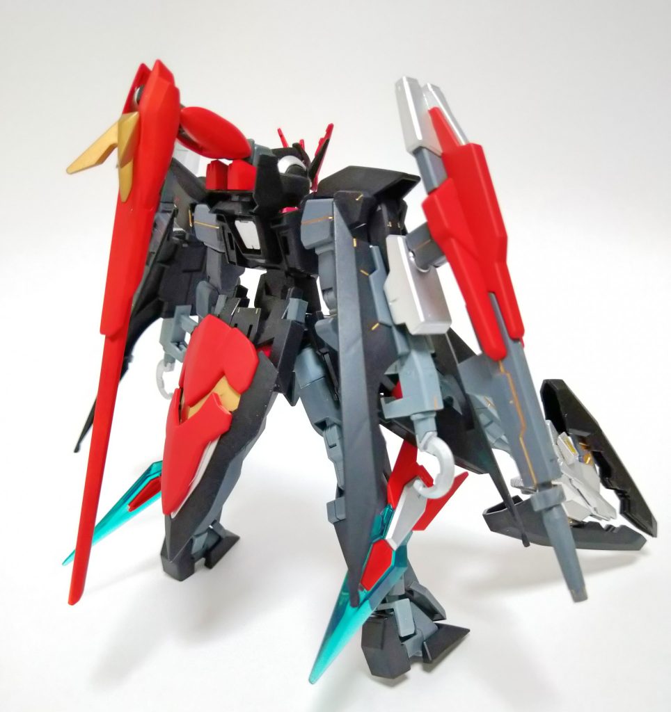 バックパックにレギルスキャノン、腰部にレギルスシールドを付け、ザナルド戦で露呈した火力不足をダブルバレットの武装で補強