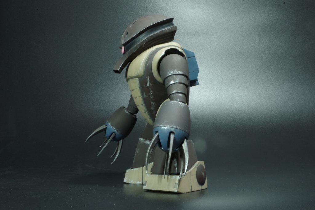 アッガイ　1/100旧キット–3枚目/制作者：muramura