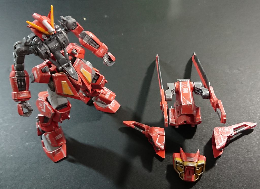 上半身アーマーは脱着可能です。
    +