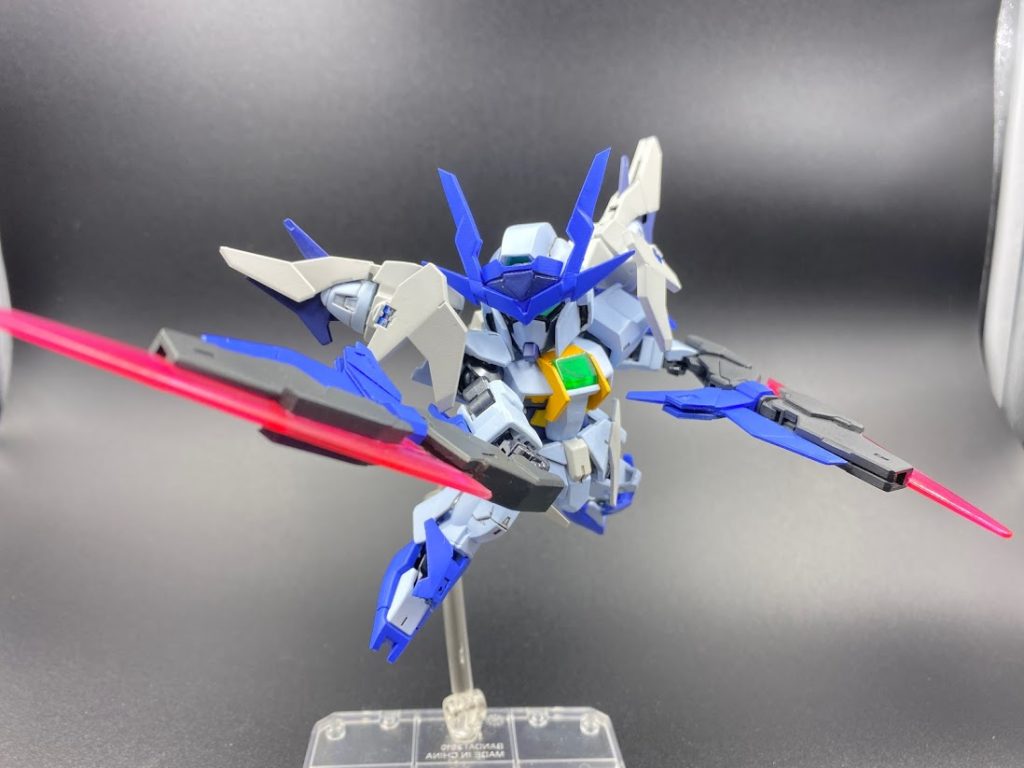 ビーム刃はクロスボーンX0のビームパーツから切り出しました。