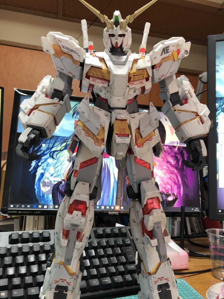 こうしてテープべたべた貼ってあるとちょっとナラティブで映った封印コーン感あります。ありません？