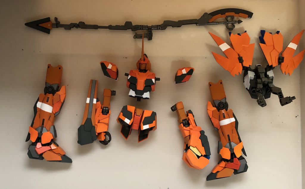 パーツバラすとこんな感じです。