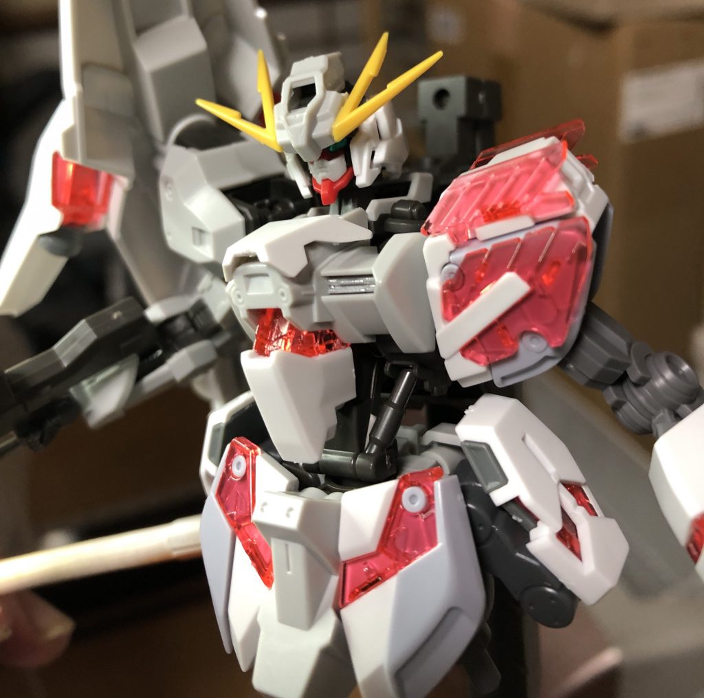 胸と頭は結構切り貼りして手を加えました。ベースキットはナラティブ+アスタロトリナシメント+ちょっとだけユニコーン。(どれもHG)