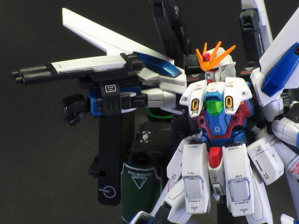 シールドツインバスターキャノン・シールドバスターライフルの弱点を克服!攻防一体の武装
    +