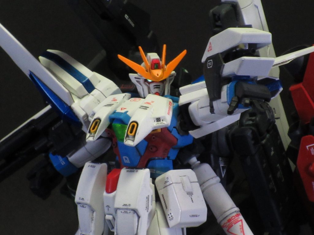 腕部ガトリング砲・パーフェクトガンダムXの武装は多くはビーム兵器のため、I・フィールド対策の武器
    +