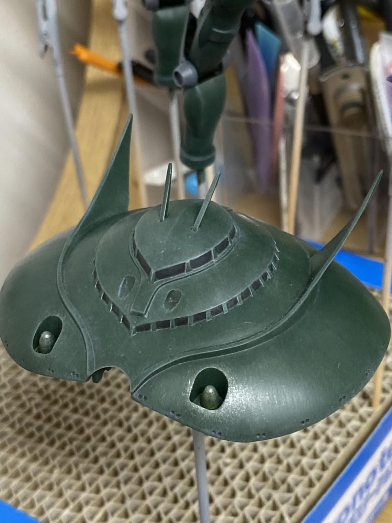 塗装は水性アクリル系の塗料を筆でぬりぬりしてMr.ウェザリングカラーとウェザリングマスターで仕上げました。