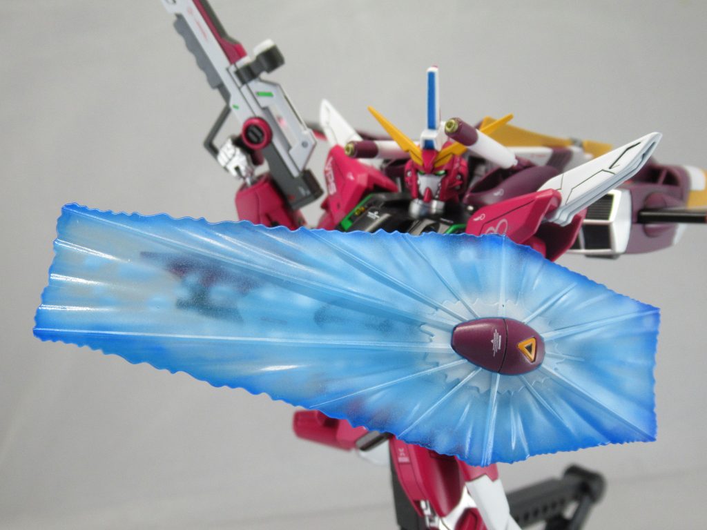 ビームシールドのグラデはデスティニーの時の反省を活かしてより