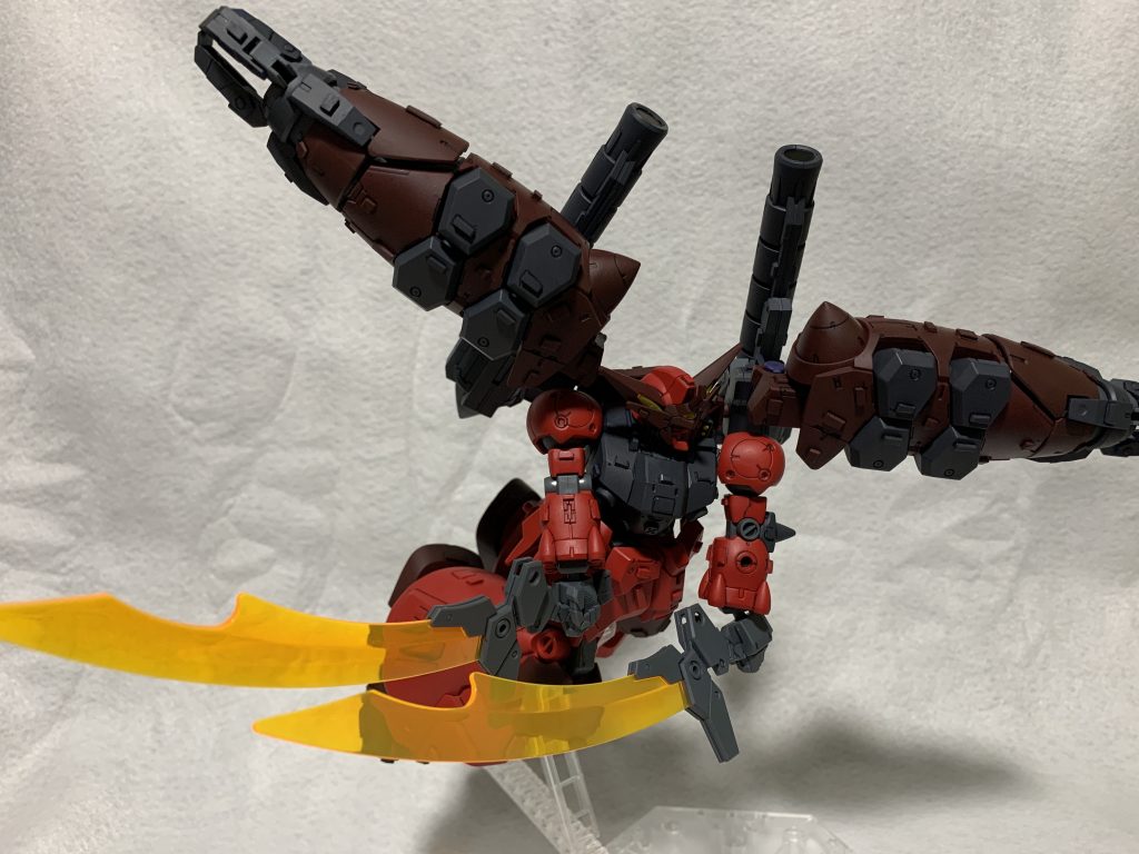 腕がポロリしやすいので可動はこれが限界です。