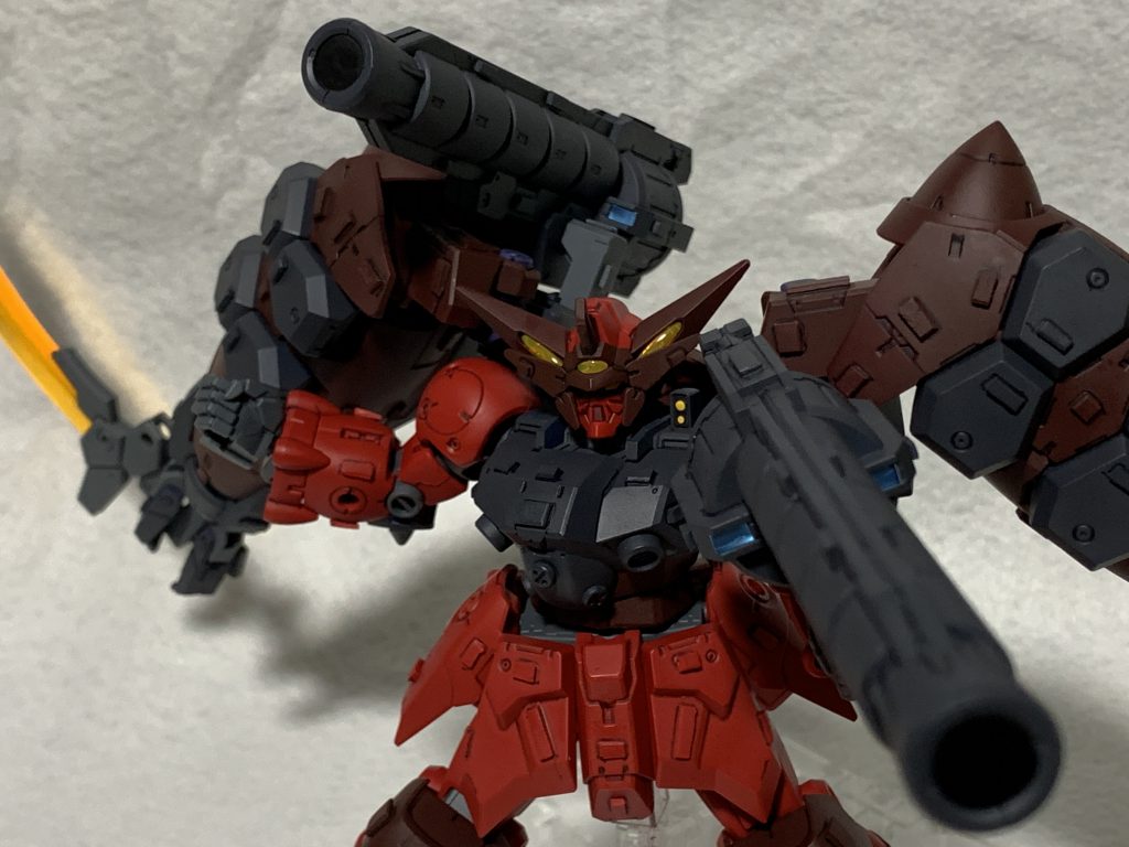 可動範囲を改善する技術がないため改造なし、プラ板を貼って塗装しただけの作品ですが最後まで見ていただきありがとうございました。