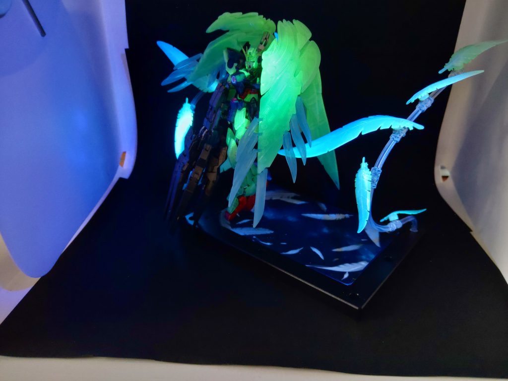 ブラックライトを変えたら綺麗に光るようになりました!安いからって何も考えずに買うとダメですねー