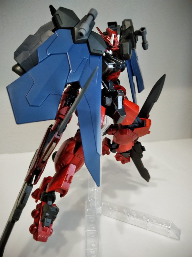 スケイルブレイド
ショートガン+ブレイドα+β
ブルーフレームDの装備を参考にしている。