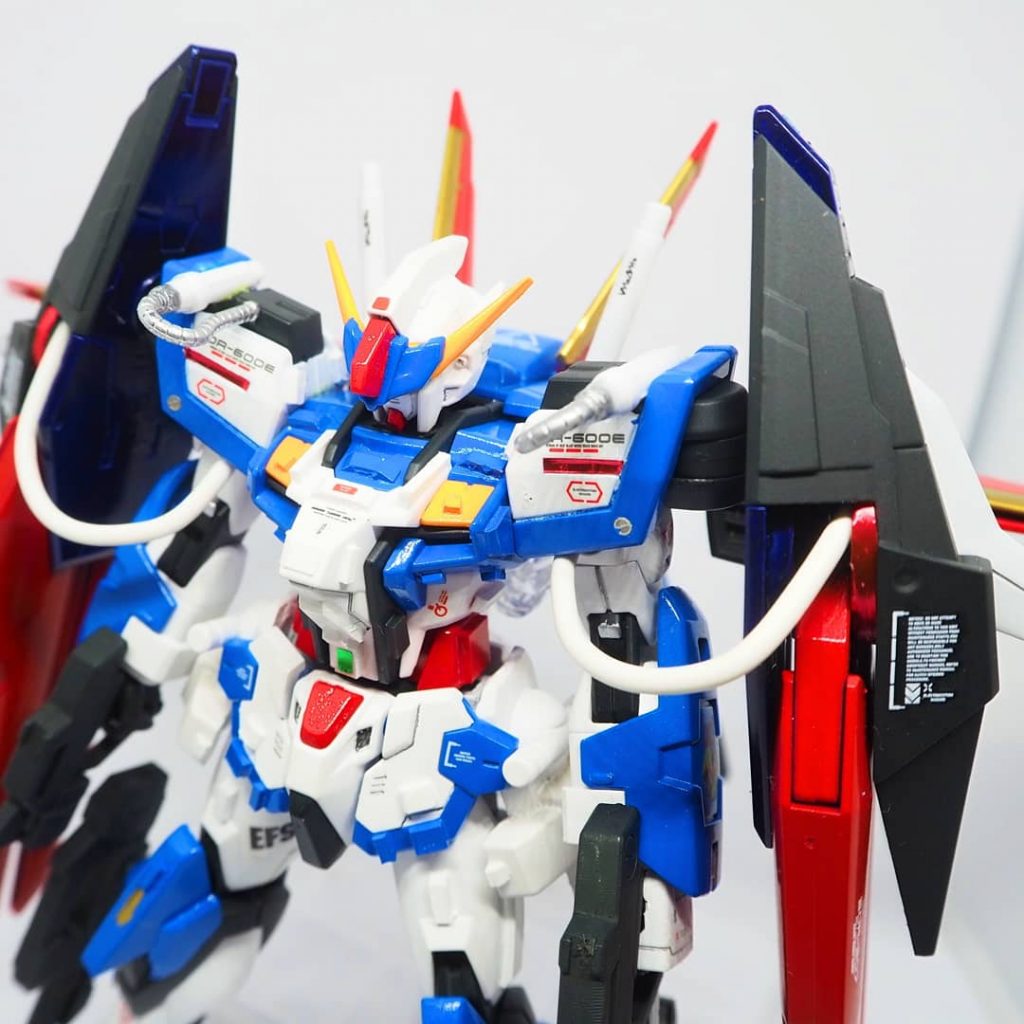 腕はシャイニングからの移植。肩はアメイジングフリーダムですね。