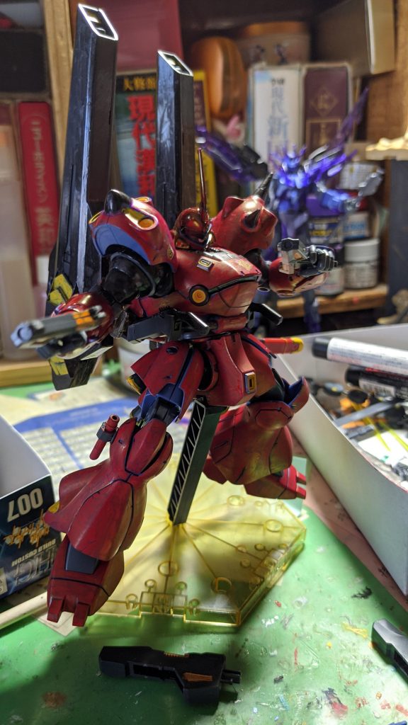 アメイジングピストル
主に近距離で使用するミサイル迎撃や、近づいて来た敵に使う。