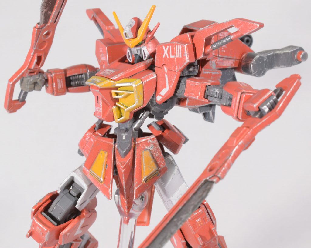 シュベルト・ゲベールは、ビーム刃部分を切除し、プラ板で作った実体刃を接合しました。
    +