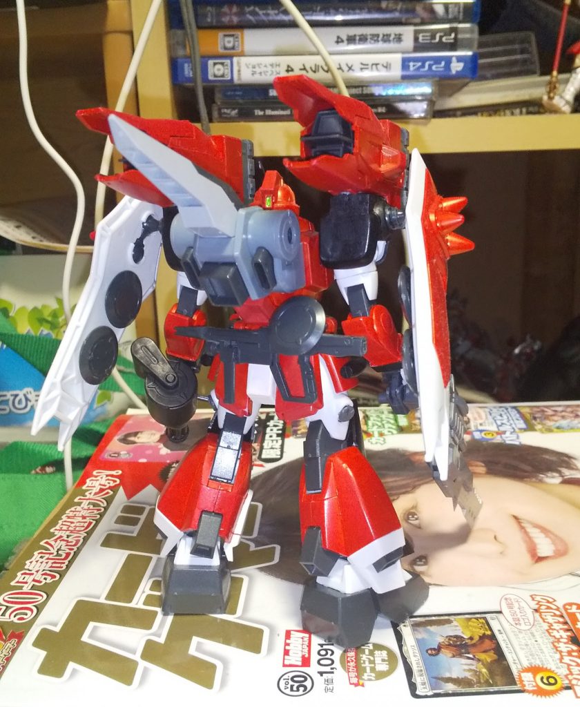 元の兵装はそのままなので変則的な二刀流やビームライフルもそのまま使用可能。