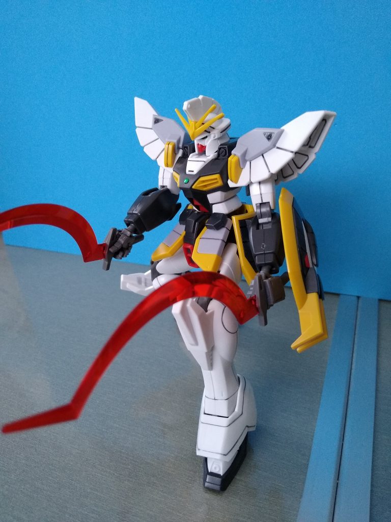 このキットは赤熱化したヒートショーテルの刃がクリアパーツで付属してるのでアツアツが再現できます。