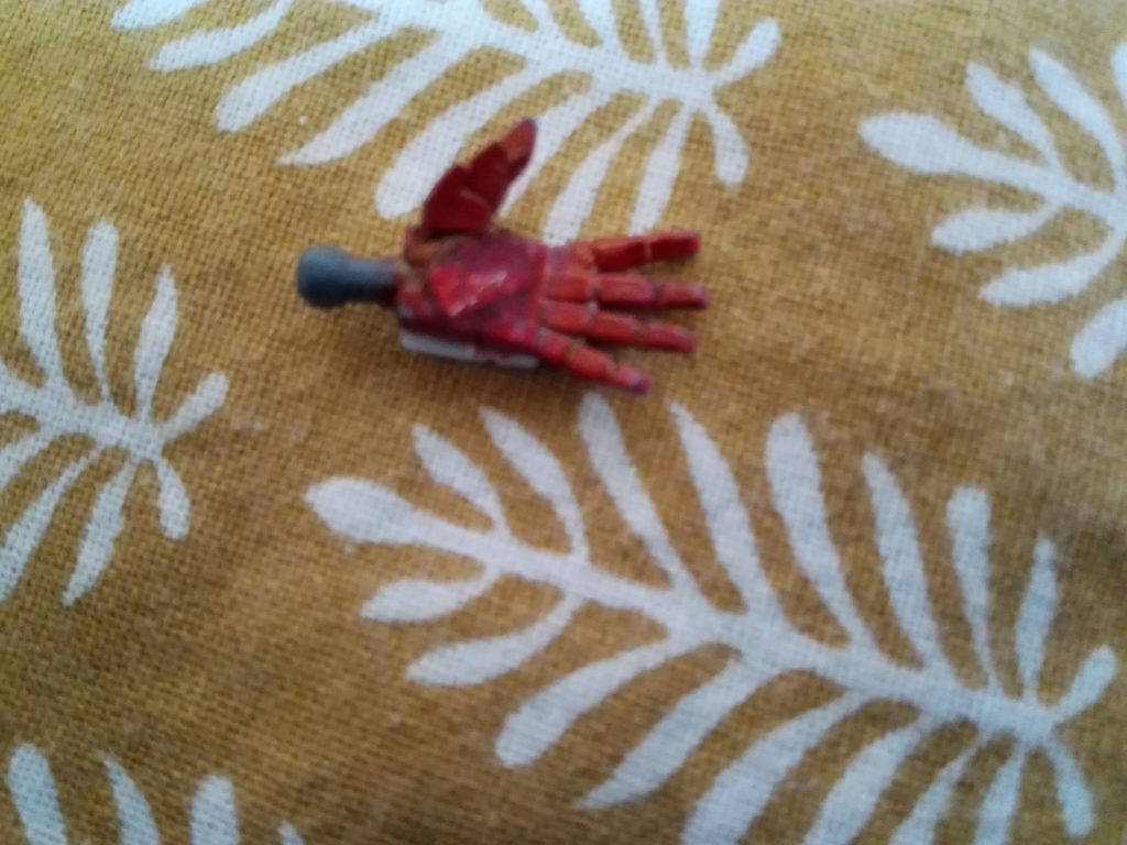 パパ教わって手に磁石を入れました。