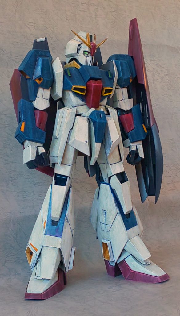 塗装はいつものメタリック下地にドライブラシで色を重ねていく方法で。でも白はなかなか色が乗らず、結局筆塗りな感じに。