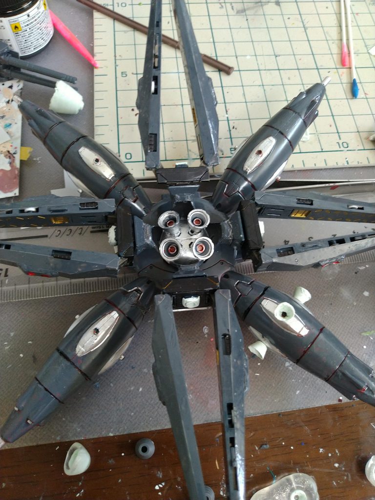 ドラグーンにもバーニアを追加しましたが、その分重たくなってバランスとるのが難しくなりました(笑)