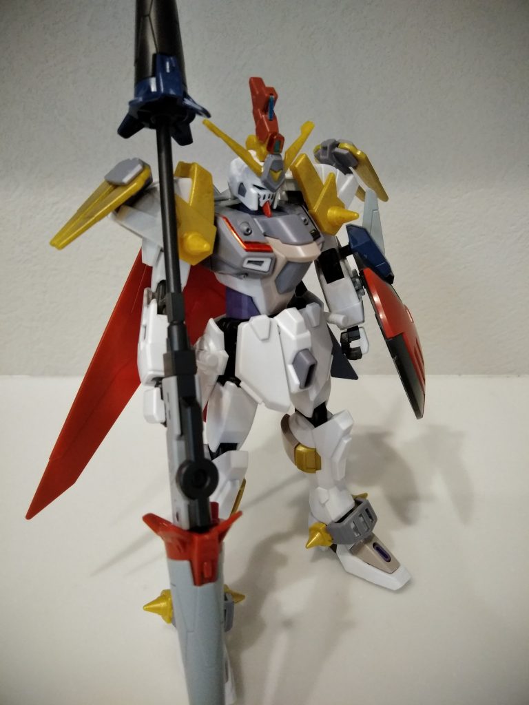 ほぼ組み換え遊びな本体。アスタロトにインジャスティスウエポンを使用したときにガンダムゴッドマスターの様に半々で色を分けたら面白いかもと思ったのが制作の始まり。