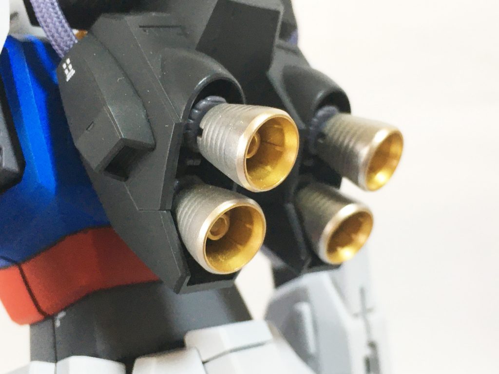 バーニア内部はなんとなくゴールドにしていますw
塗装してからしばらく放置していたんですが、カラーレシピは無事に忘れてしまったので今回はご容赦を(;´∀`)