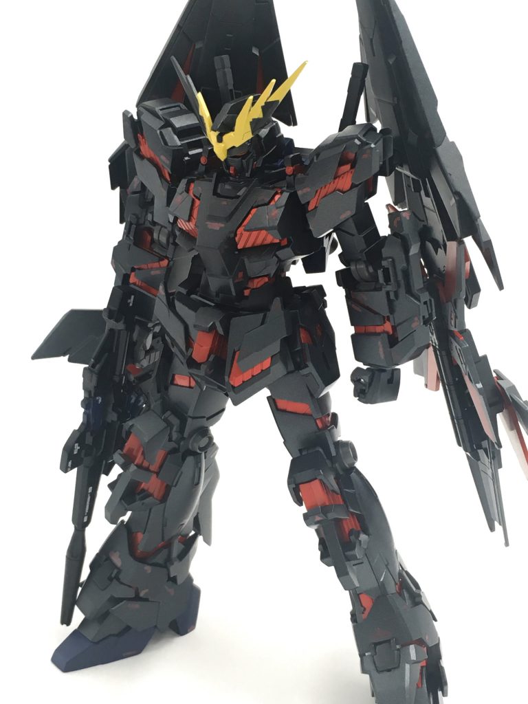 改修点はスタイル調整として股関節を1mm延長、腕部サーベルラックと腕の位置を少し詰めております。
握り手は極め手を使ってます。