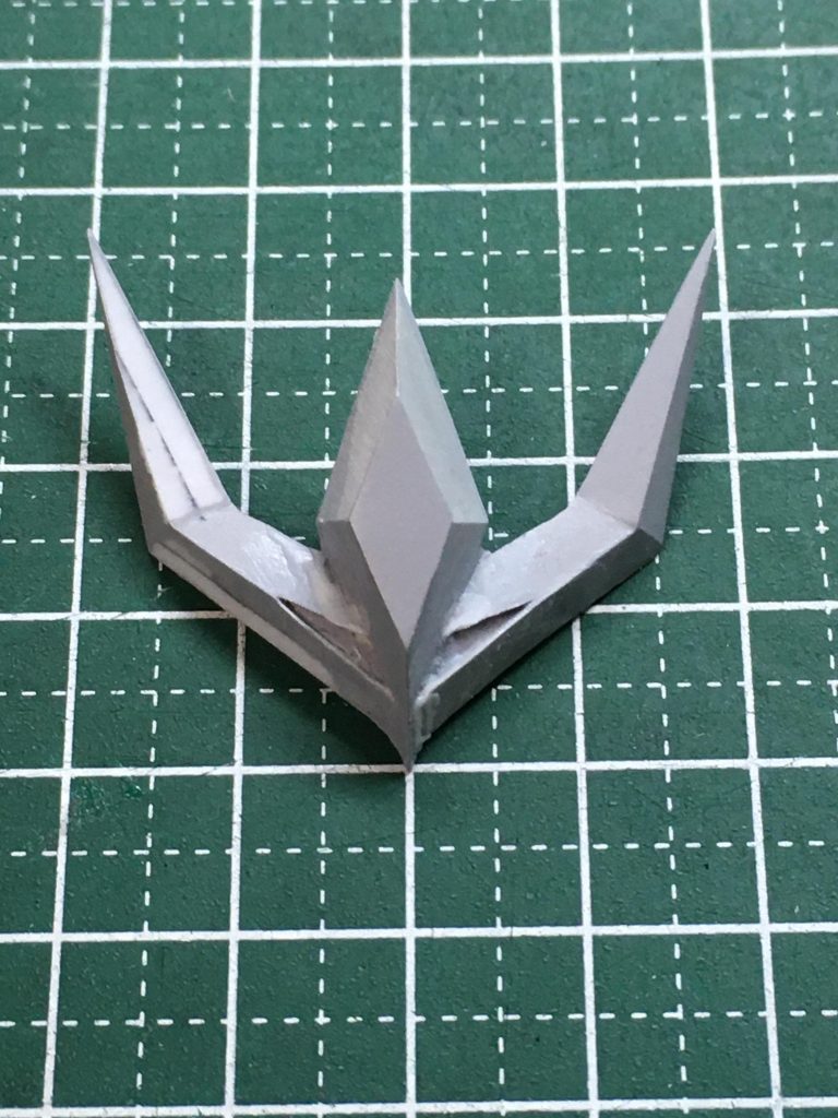 プラの積層で作ったツノです。これのスクラッチが一番ハードでした。