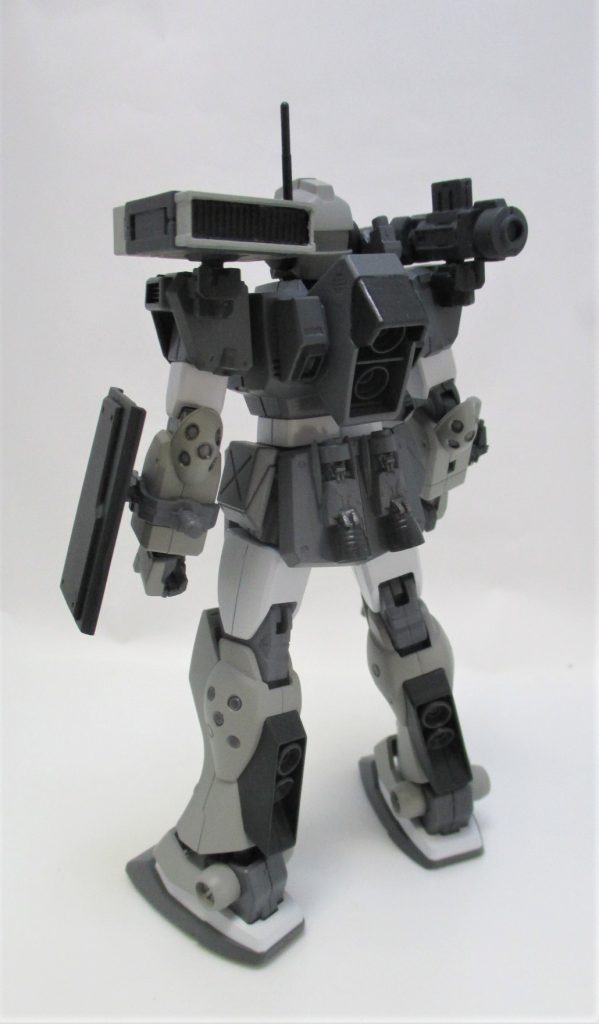 本機は少数または単機でのMSを用いた目視の偵察任務のために生存性を重視し火力、機動力を向上させています
    +