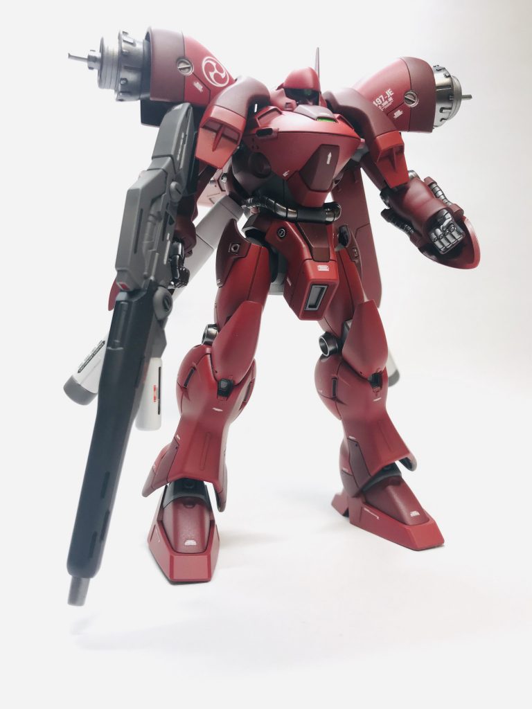 左ショルダーアーマーの数字がパーツで隠れてしまいました。