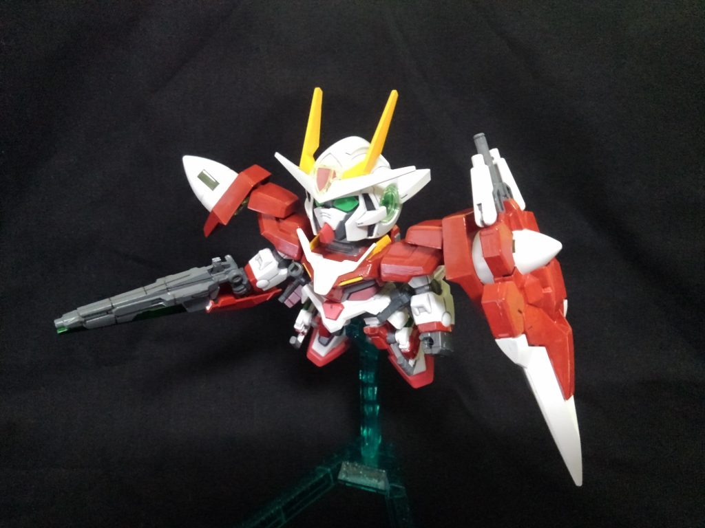 簡易ベースはSDダブルオークアンタのものを使用しています。
    +