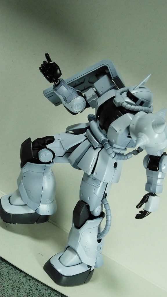 試しにポージング
「敵戦車2個小隊8輌撃破、ヨシ!」