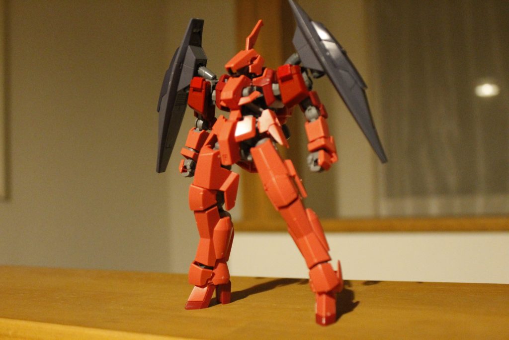 塗装前肩部フレームにレッドウォーリアの腰、ベースガンダムとキャンペーンのジョイントパーツを使ってGサイフォスのブースターを装着してます。