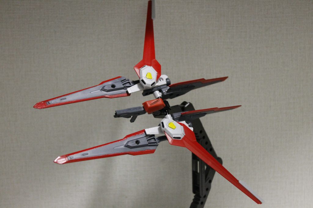 各装備を合体して支援機「アポロフライヤー」になります。